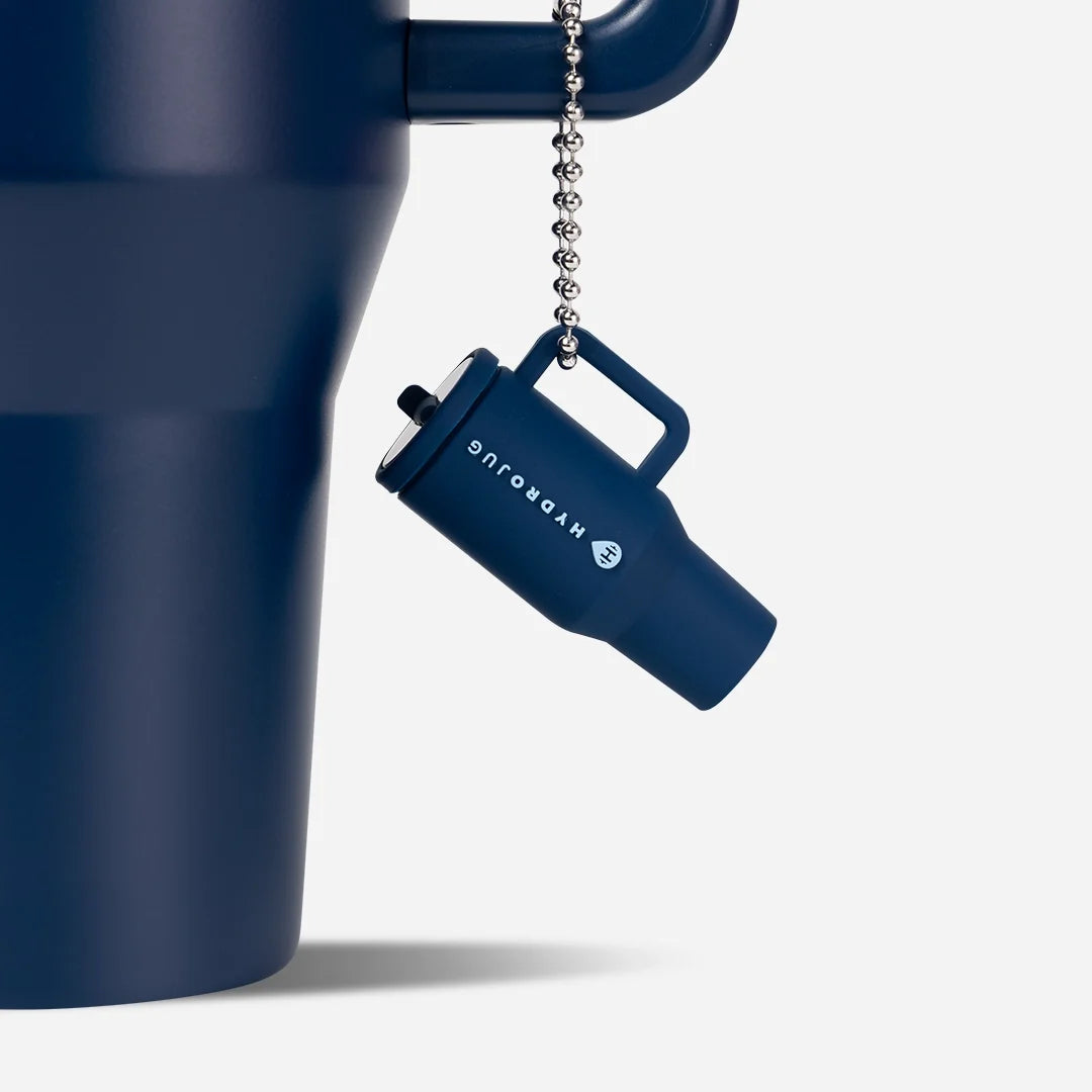 traveler-keychain-h9 Web-TravelerKeychainPhotos-Navy2.webp